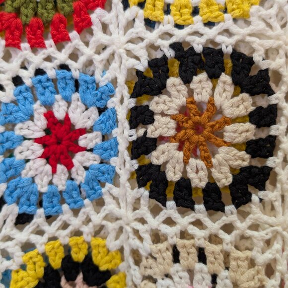 Crochet Cropped Tank Top Multicolor Granny Square One size, but fits like Medium - Picture 9 of 12